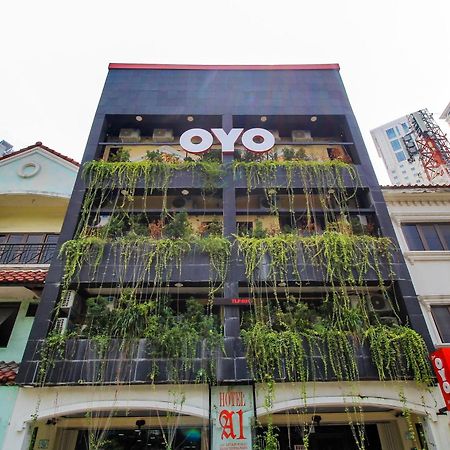 Super Oyo Capital O 217 A1 Hotel Сурабая Екстериор снимка